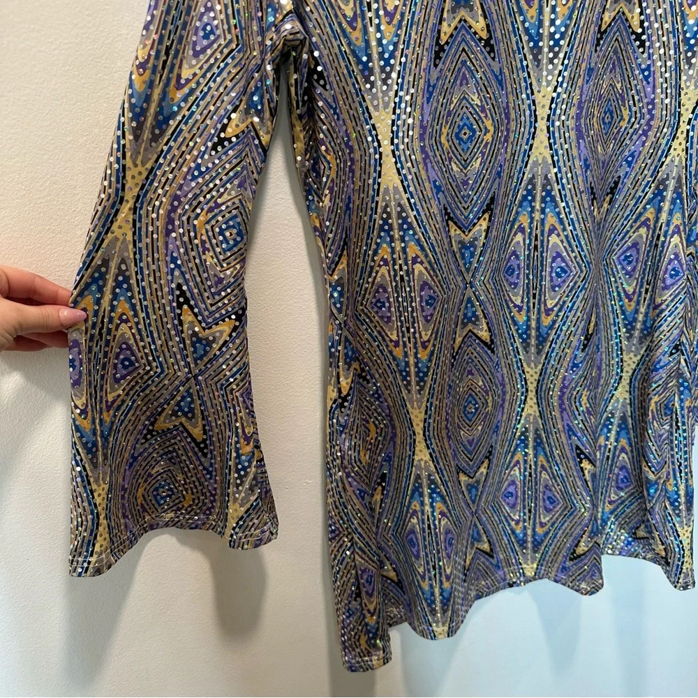 Geometric Patterned Mini Dress - Picture 5 of 10